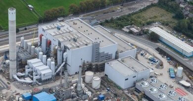 The Runcorn Waste Incinerator just like the one that TATA is planning for Lostock. Only less ugly Runcorn Incinerator at Weston Point